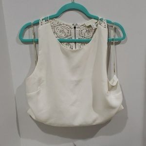 💎Forever 21 white lace crop top, with zipper back